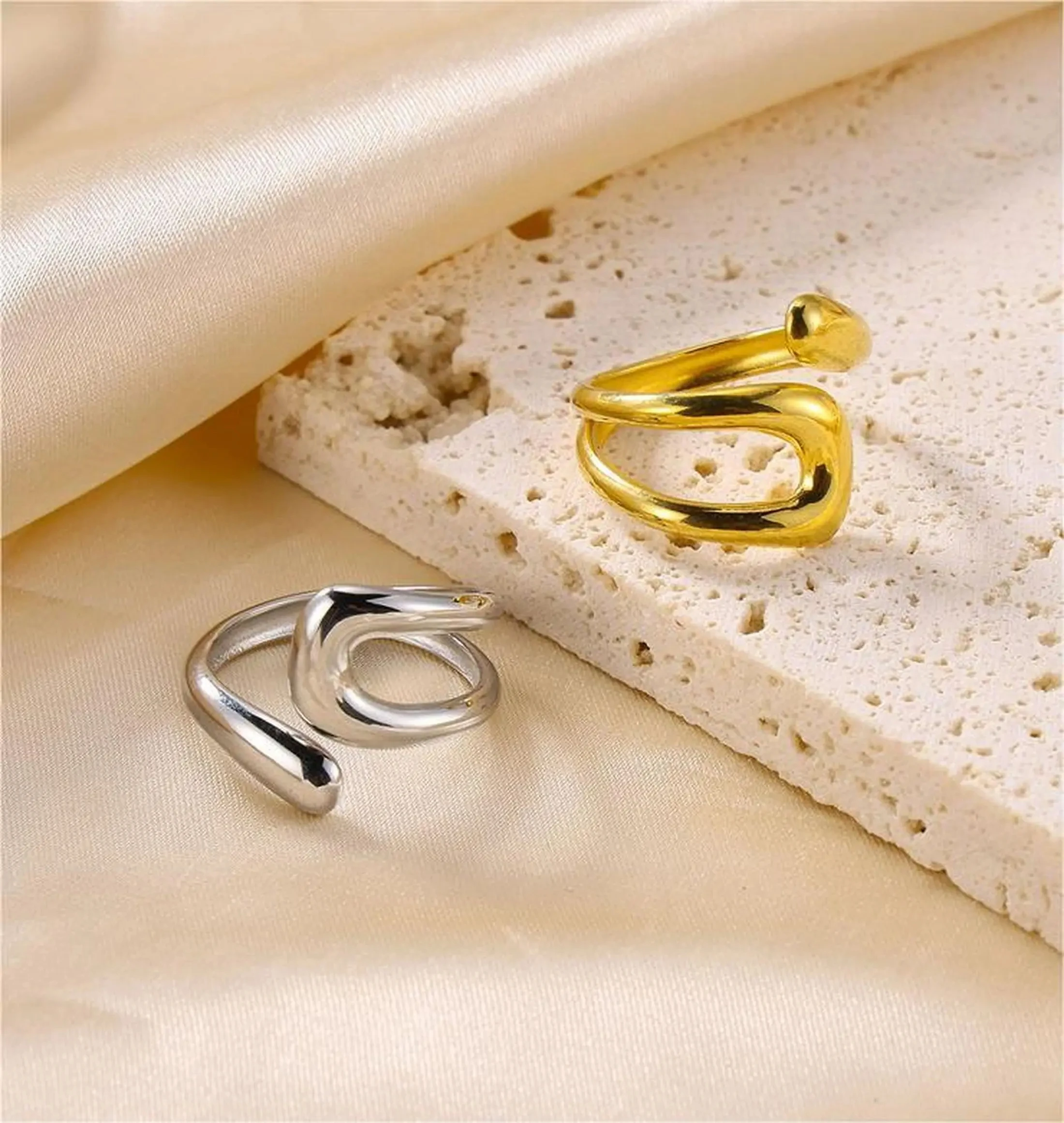 Waterproof High Quality Stainless Steel 18k Gold Plated Ring Simple Irregular Line Hollowed Out Adjustable Ring