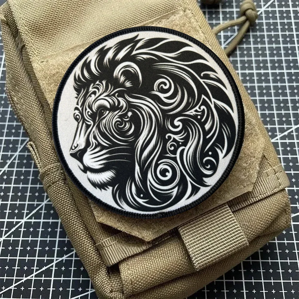 Parche táctico león tribal con velcro para mochila y chaleco - imagen 5