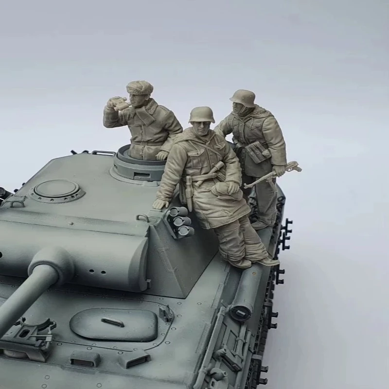 1/35 Ratio Die-casting Resin Model, GK， Winter Member Group, Needs To Be Assembled, Unpainted