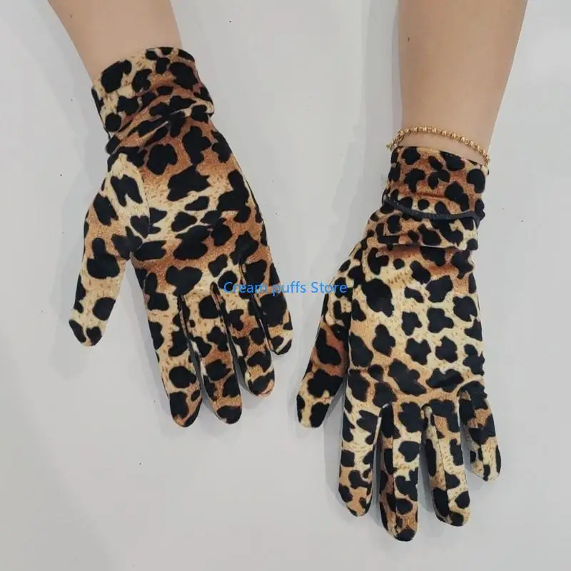 50LE Soft Polyester Gloves With Leopard Design Comfort For Travel Work Activity Club Handwear
