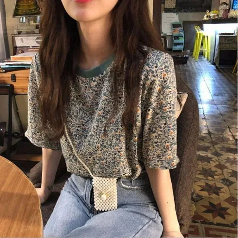 Vintage Summer Women Flower Print Short Sleeve Round Neck T-shirts Retro Style Female Patchwork Loose Tops Casual Slim All-match