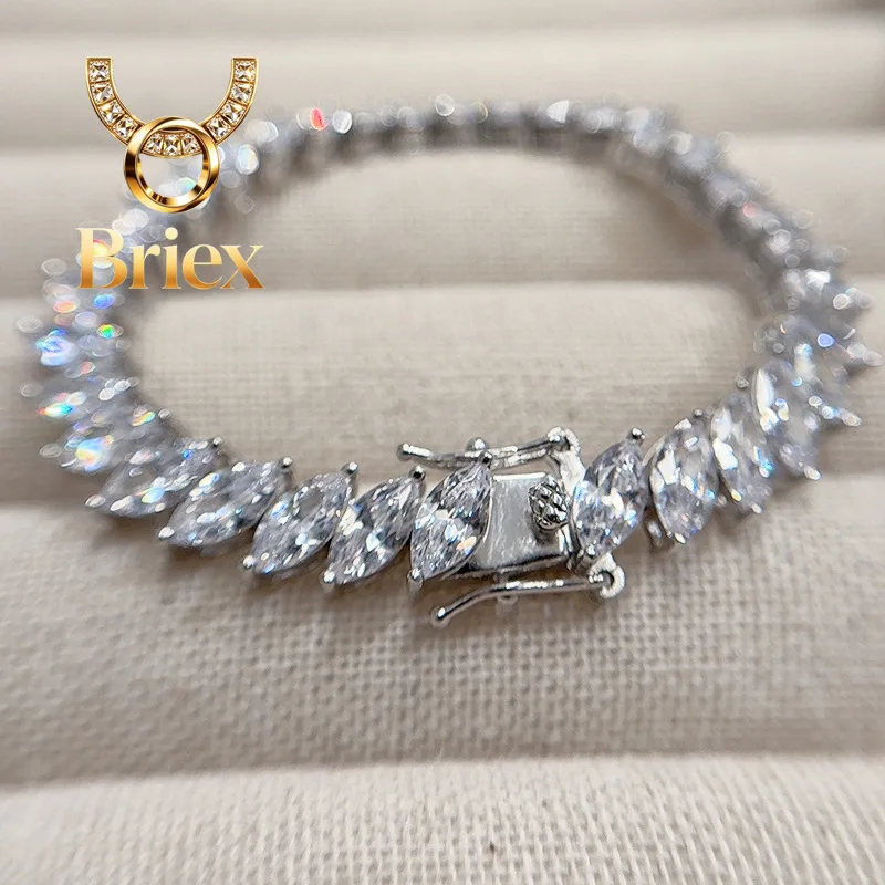 

Briex Jewelry Luxury Solid Platinum PT950 Women's 0.5 karat Horse Eye Moissanite Diamond Bracelet Witch Empty Diamond Bracelet