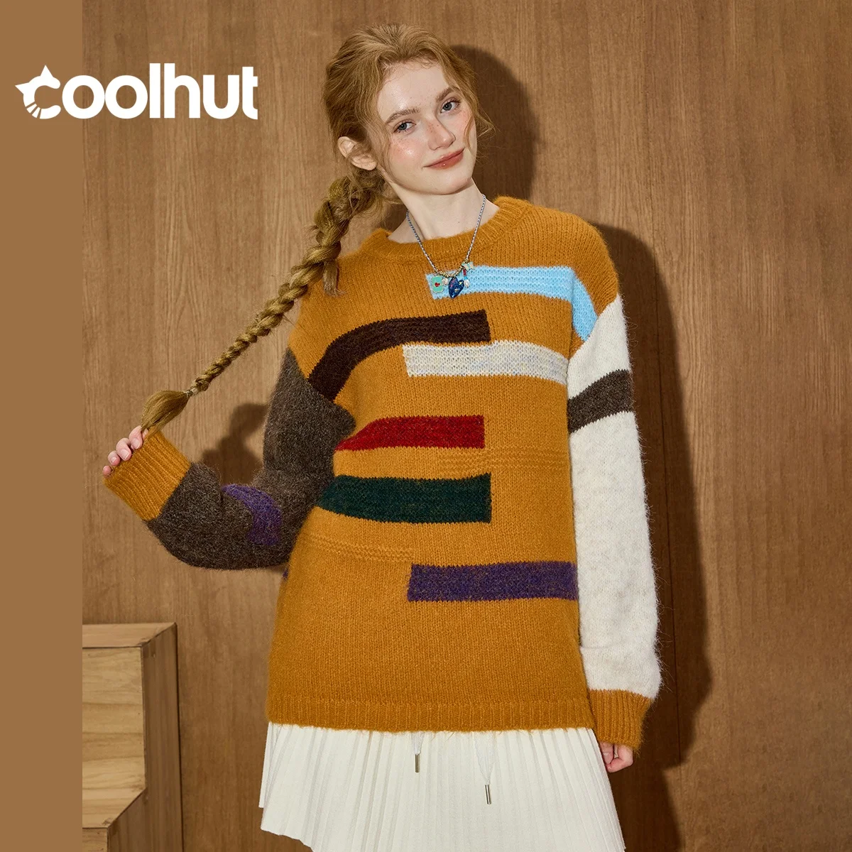 

COOLHUT 2025 зимний женский уникальный свитер с асимметричным дизайном в виде панели, непринужденный круглый вырез, ремесленный лоскутный вязаный нишевый свитер с заниженными плечами