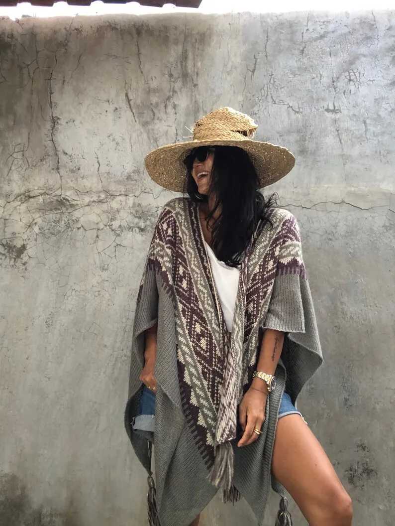 Vintage Oversize Autumn Capes 2023 Ethnic Plaid Loose Cardigan Tassel Sweaters Boho Knitted Scarf Cardigan for Women