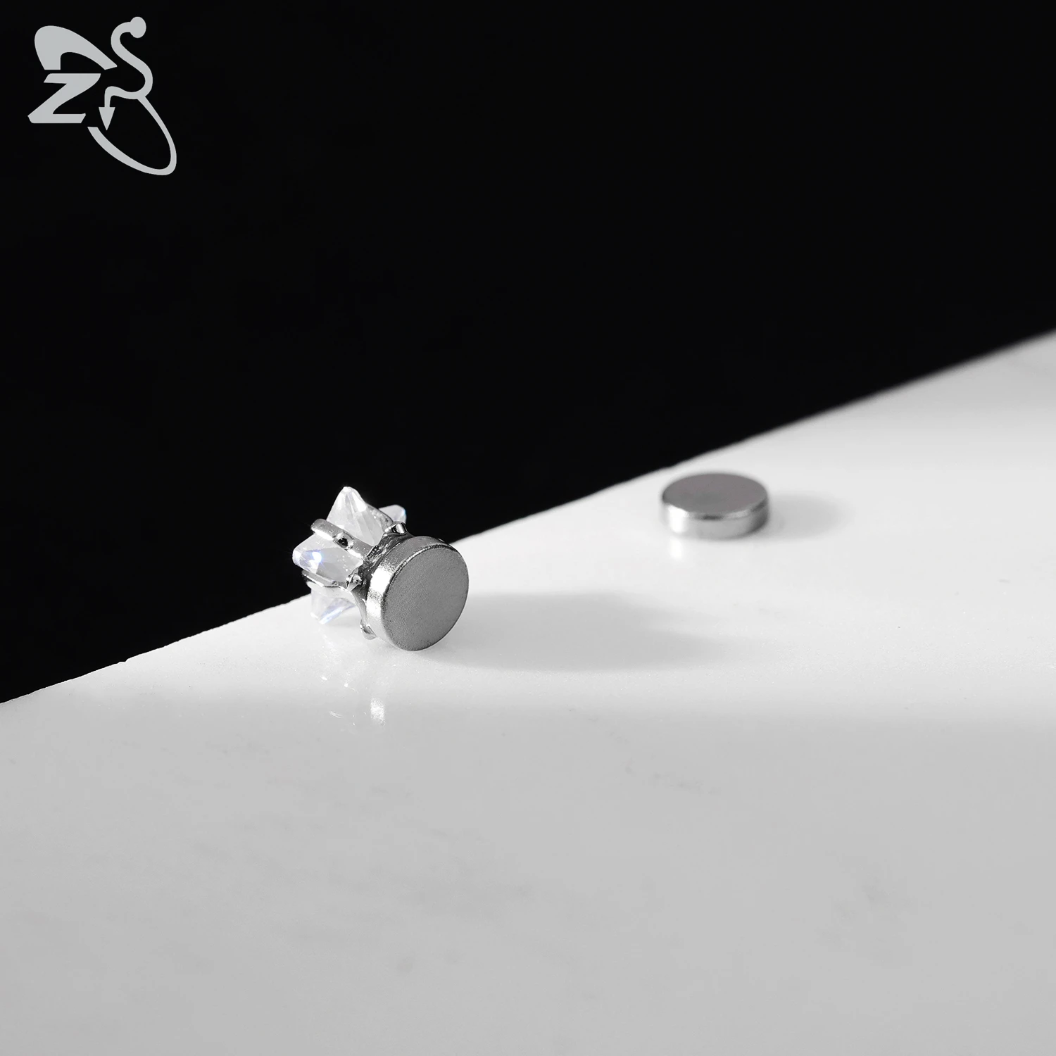 ZS 1 Stück magnetische Clip-on-Ohrringe, Stern-Herzform, CZ-Kristall-Ohrclip, kein Piercing, Ohrstecker, kein durchbohrter Ohrring-Schmuck, 4–8 mm – Detail 7