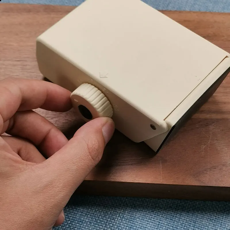 

Роликовая точилка для ножей, точильный камень, бытовой быстрый инструмент для заточки кухонных ножей, профессиональный многофункциональный инструмент