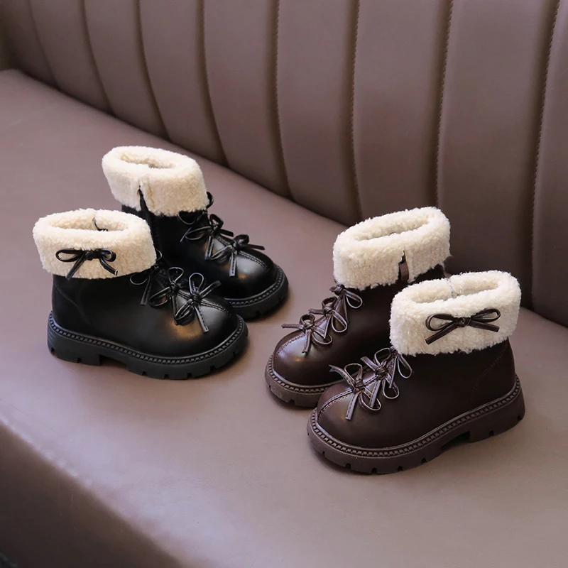 

Сапоги из искусственной овчины для маленьких девочек с бантом, новинка 2023 года, зимние детские ботильоны на теплой подкладке, нескользящие элегантные нарядные ботинки