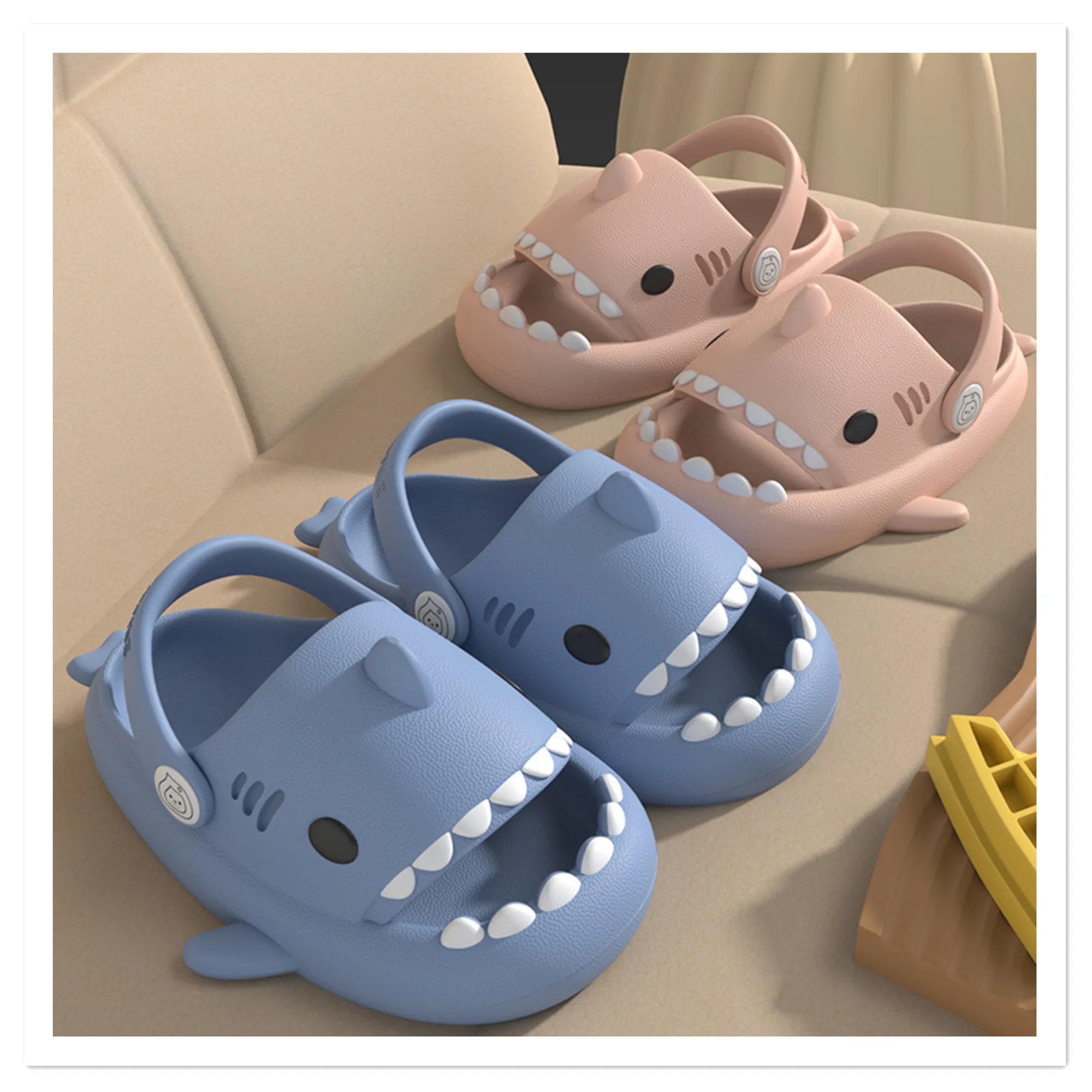 Shark children's slippers for summer wear, anti-collision boy cartoon cute anti slip sandals for children and baby holes Cave Sh