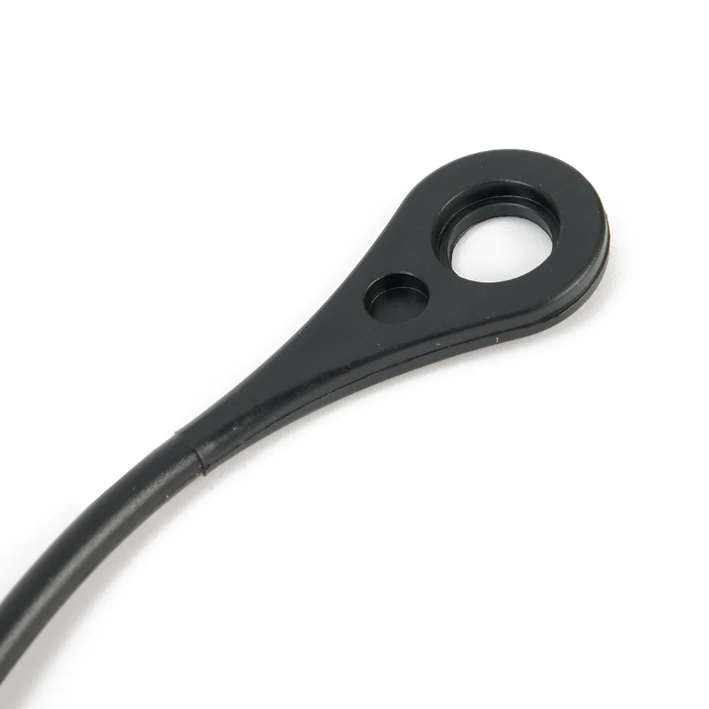 

Fuel Oil Tank Cap Rope Anti-theft Approx.7.4x7.5cm/2.91x2.95inches Black Type O For Mercedes C E S Class W211 W203