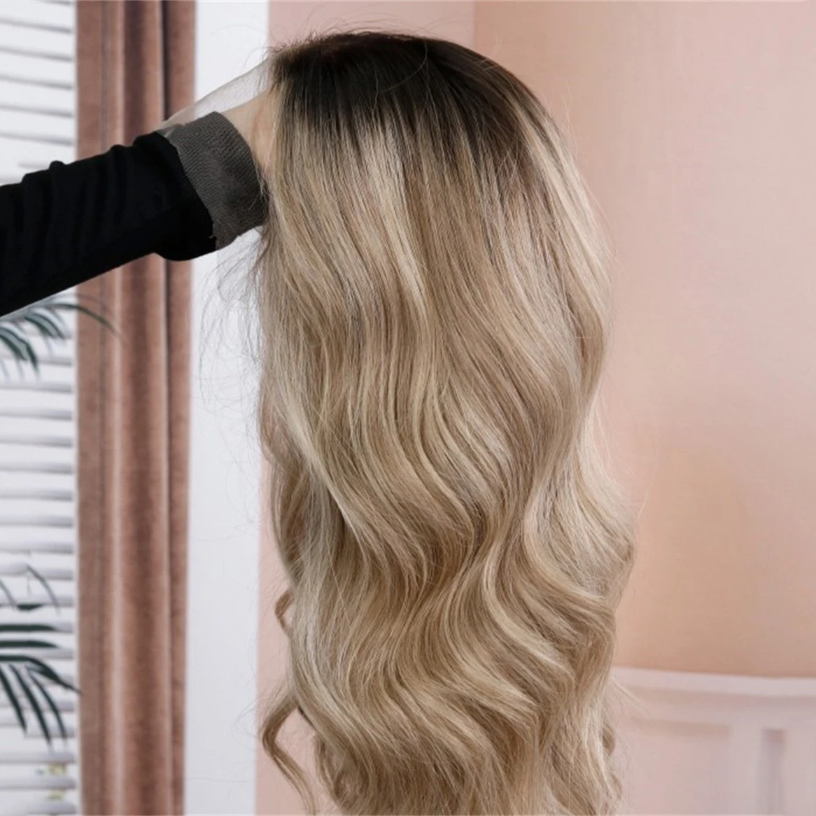 

Синтетический парик с балаяжем, светлый, с кружевной передней частью, естественная линия роста волос, термостойкий, с темными корнями, волнистый, до плеч