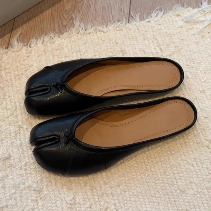 

Women Split Toe Slippers Tabi Ninja Slip Flats Round Toe Ladies Shallow Lazy Slip On Boat Slingback Mules Shoes Soft Loafers