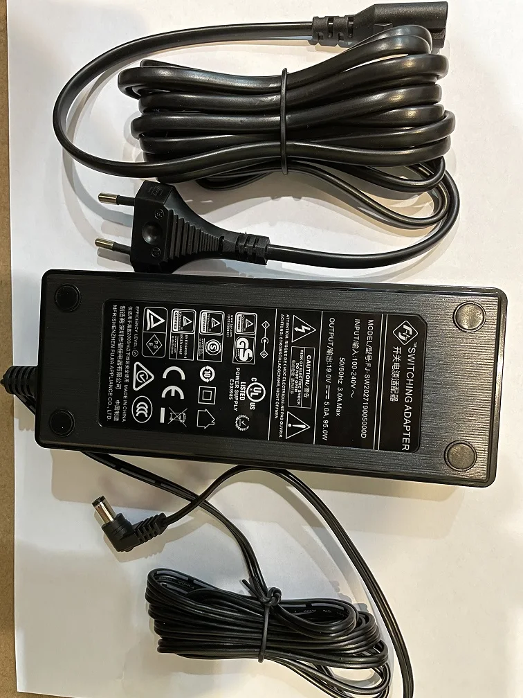 Yongnuo  Power Adapter。12V2A 12V5A 19V5A 19V6A（For Uncertain Models, Please Consult The Shop Assistant Before Ordering..）