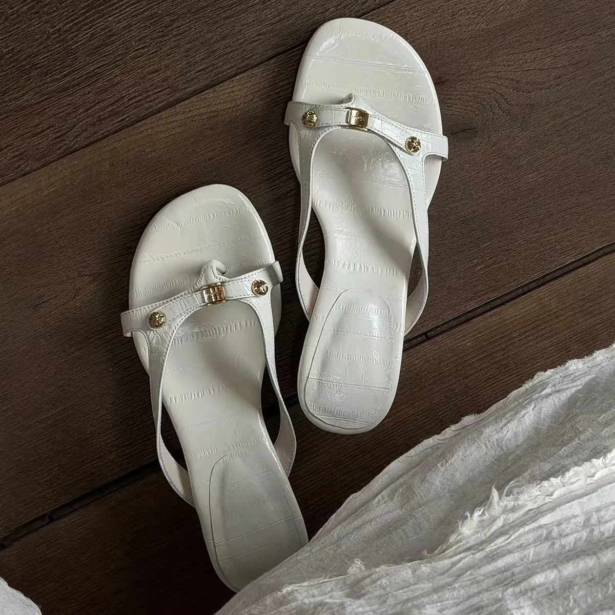 

Trendy Retro Comfortable Wedge Flip-Flops for Women - Summer New Metallic Chic Thong Sandals