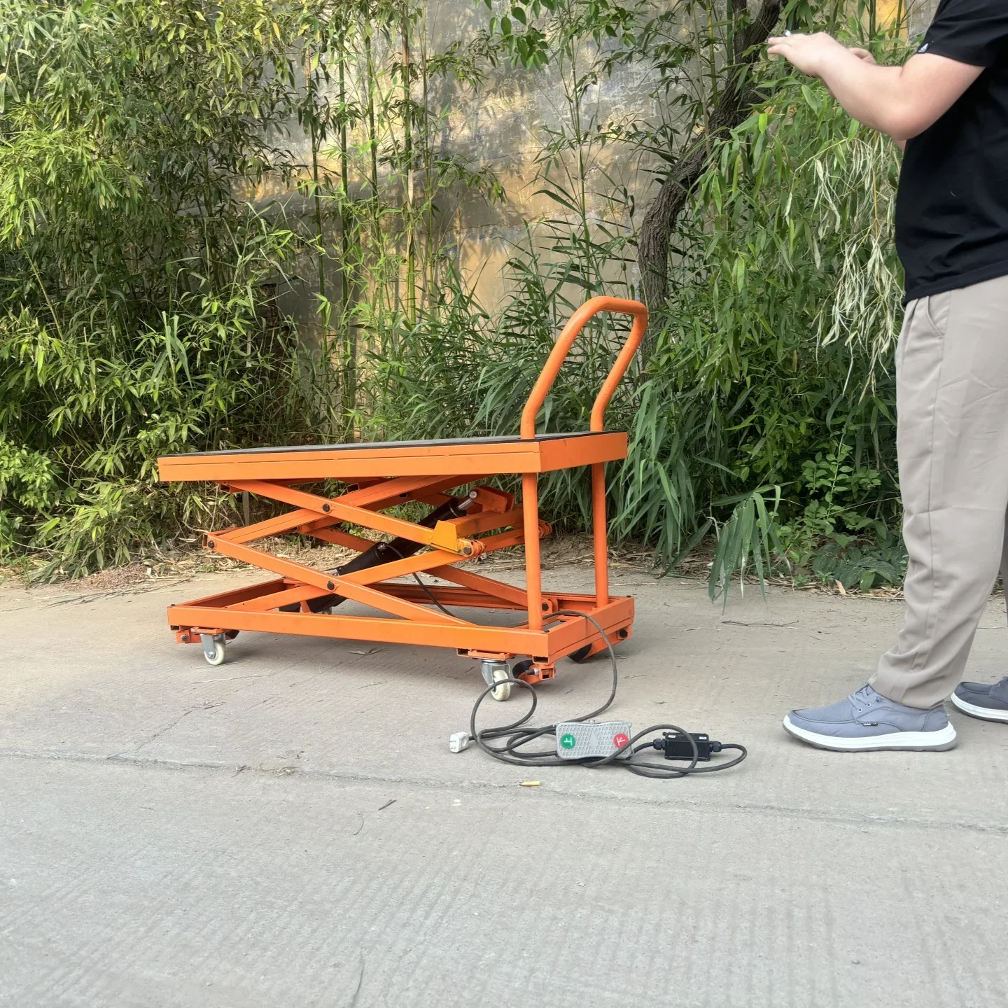 Electric Stool Lift Car Lift Decoration Tile Wall Brick Paste Folding Car Hydraulic