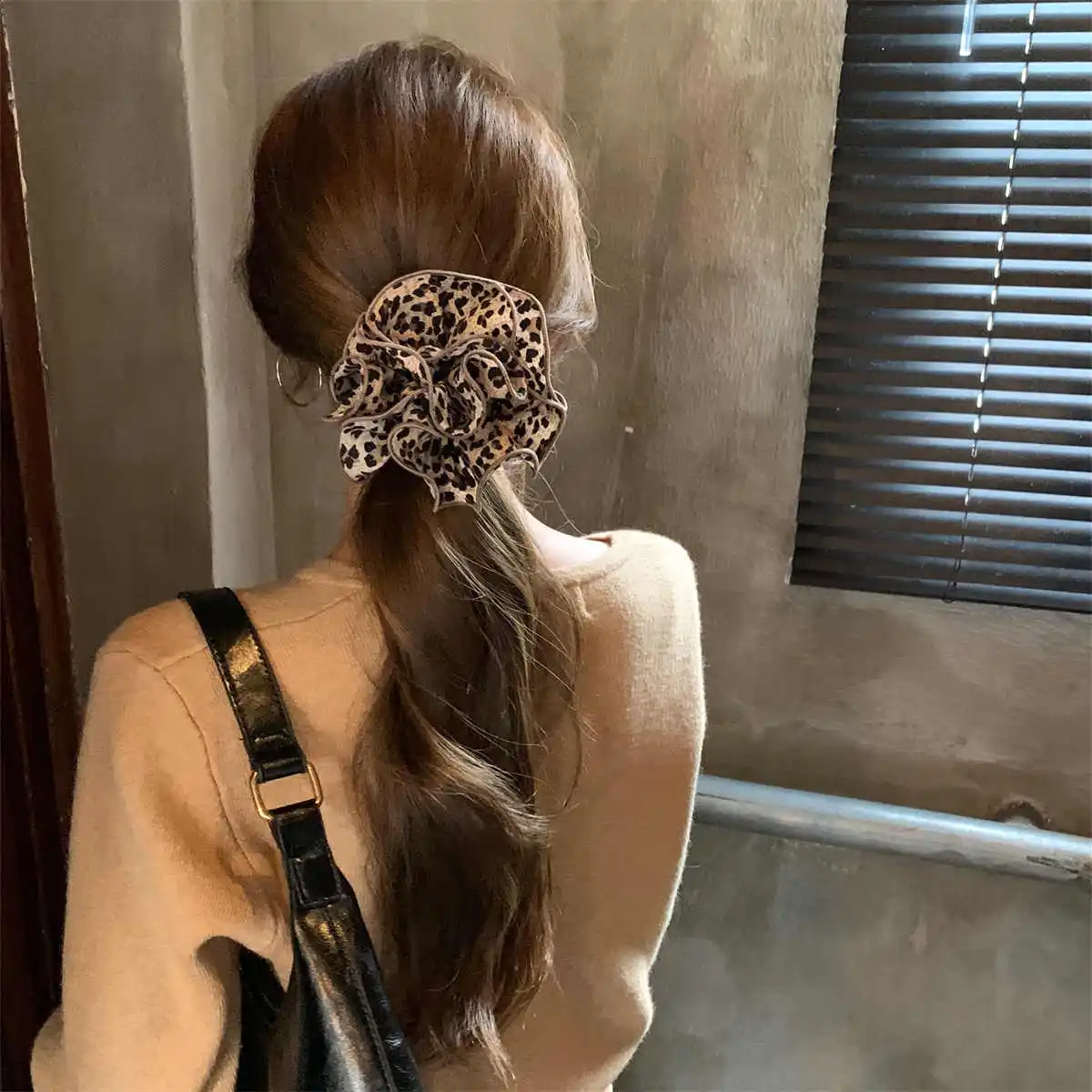 

Резинки для волос с леопардовым принтом, женские эластичные повязки на голову, элегантные завязки для волос, модные аксессуары для волос, держатель для хвоста, резинки