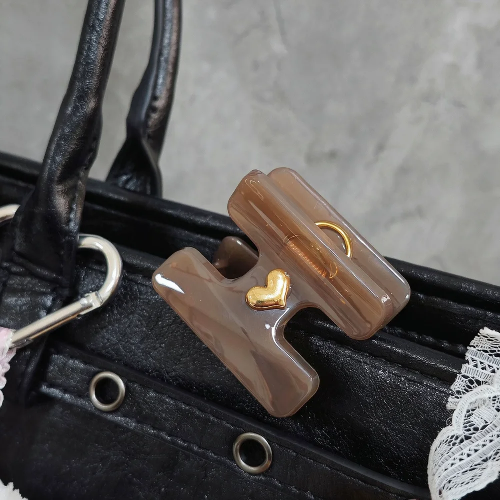cute-mini-heart-claw-metal-h-shaped-barrettes-small-bangs-clip-fashionable-hair-accessories-women-practical-styling-tool