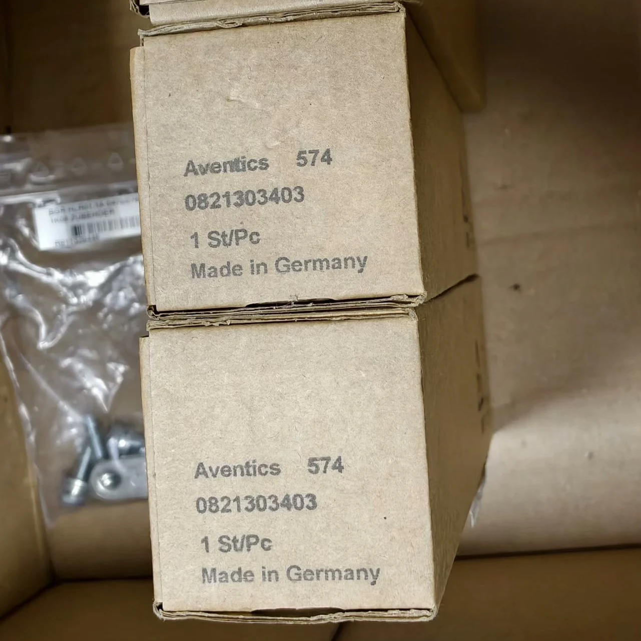 0821303403AVENTICS Anwochi Pneumatic Components, Brand New And Original