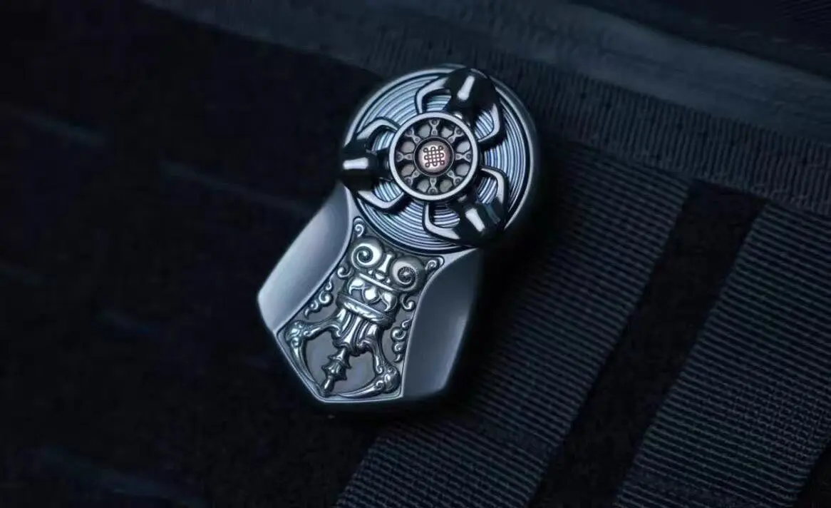 Used EDC Zirconium Black, Classic Red Horse EDC Demon Suppressing Torquay Garuda, 150 Pieces in Total, Straight Push Rotation