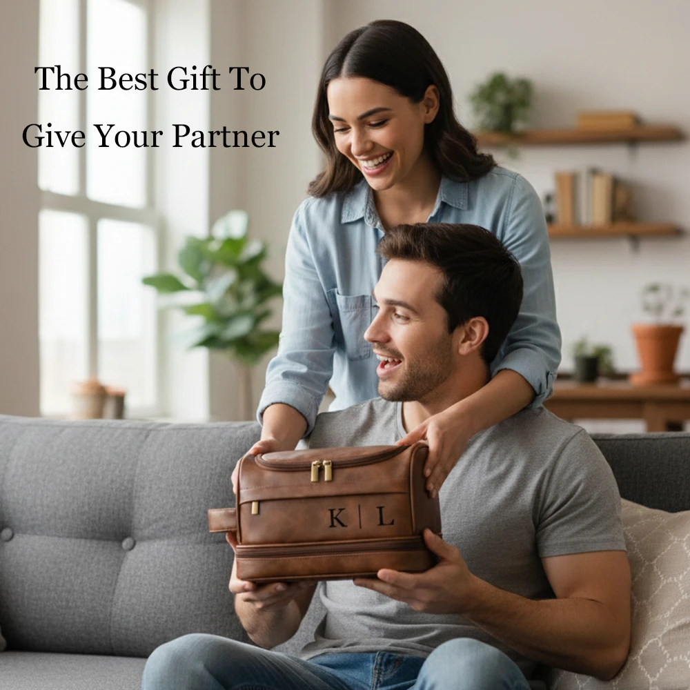 New Personalized Custom Hanging Cosmetic Bag Large Capacity PU Leather Double Layered Men Wash Bag Travel Makeup Organizer