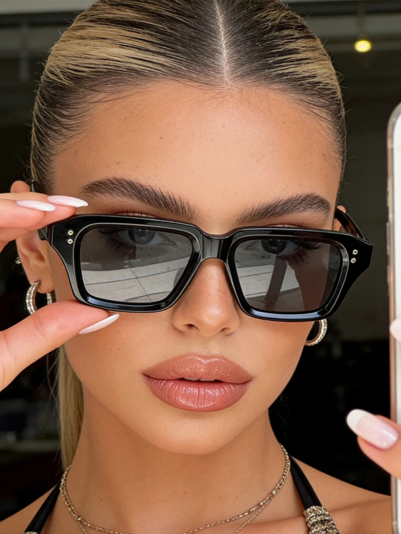 1 Stück trendige Retro-Sonnenbrille mit schwarzem Rahmen, quadratisch, dickes Rahmendesign für einen gewagten Look, UV-Schutz, Unisex, Party, Urlaub