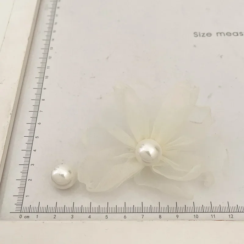 Orecchini di perle fiore grande francese orecchini asimmetrici Design retrò femminile