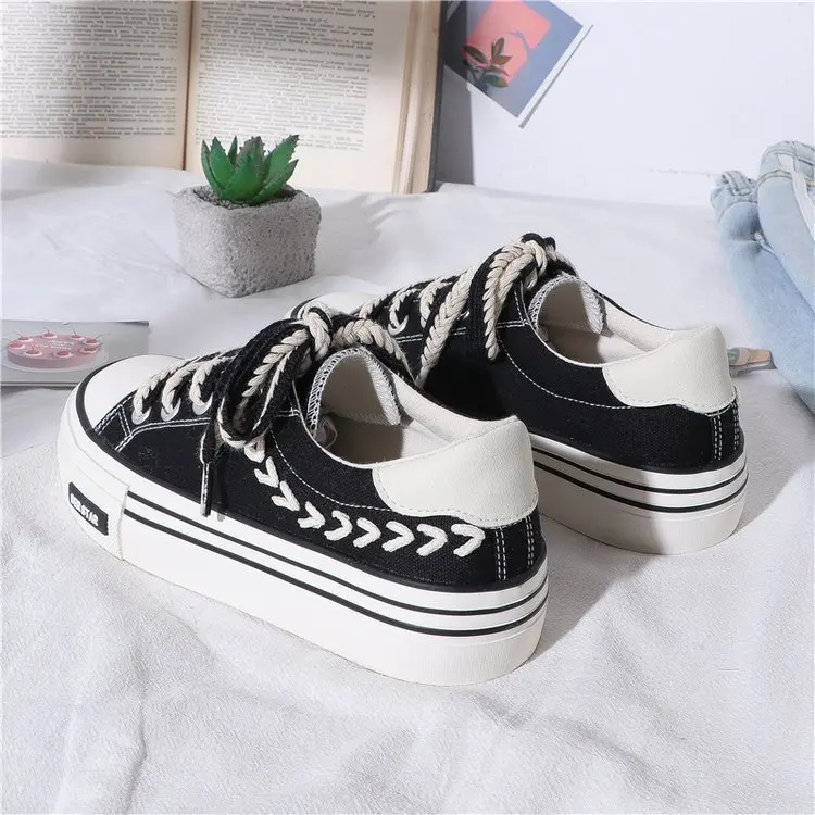 Women Platform Canvas Shoes Height Increasing Chunky Sneakers For youth girls Outdoor trainers Female Ladies Thick Sole Footwear