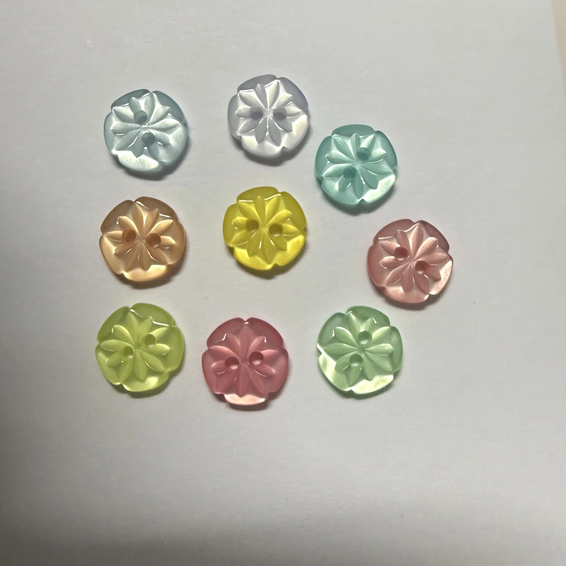 10pcs Macaron Color Plum Blossom 2-hole Resin Buttons Decor Accessories for Shirts Sweater Cardigan Garment Sewing Supplies