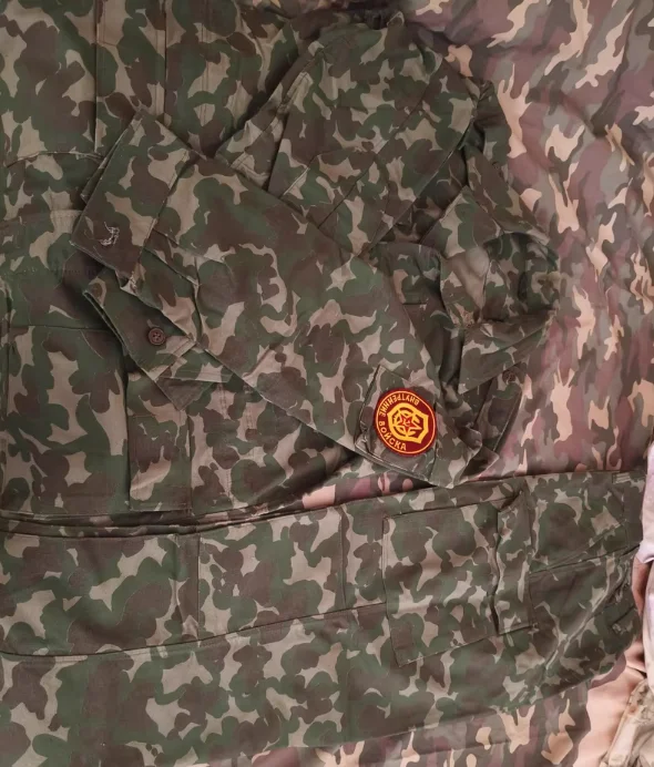 

Советская камуфляжная форма 50-4 Ttsko Variant Green включает в себя курт-брюки