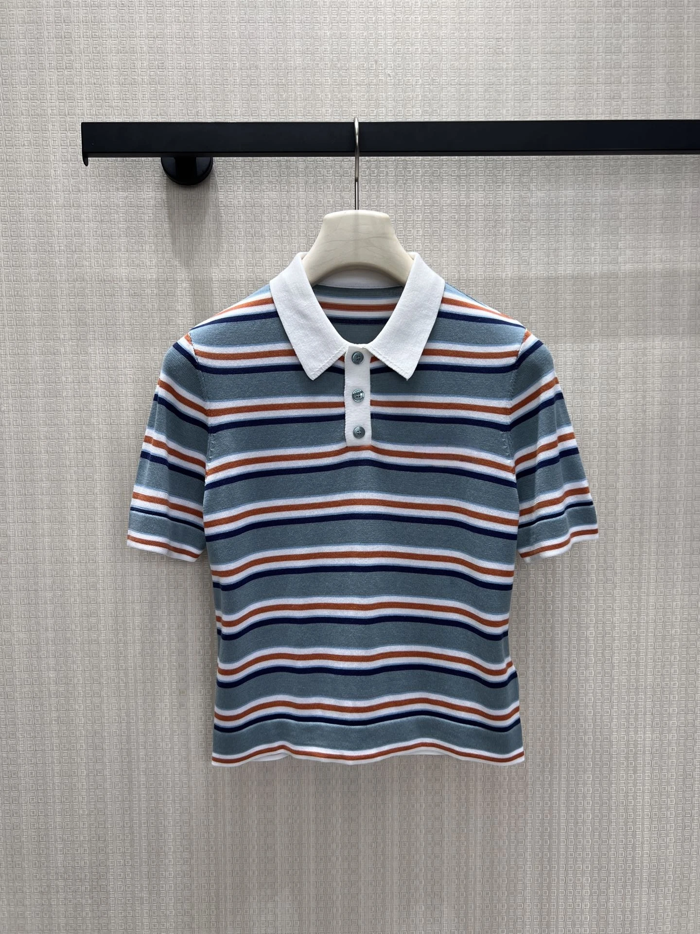 

Slimming Retro Striped Short Sleeve Knitwear Fashionable Versatile Light Luxury Simple Daily Commute Style Women's Top