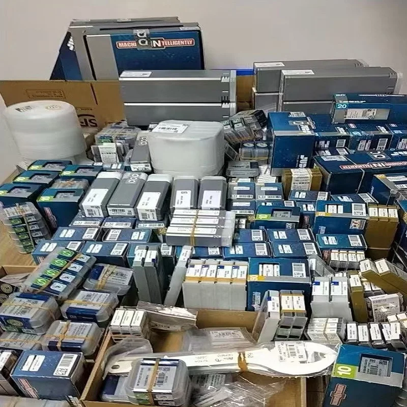 

Hard alloy cutting blades GIPI 3.00E-0.40 IC20