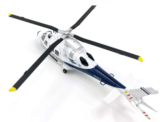 Scale 1/32 Agusta AW109 Helicopter Aviation Simulation Model Alloy Finished Product Collection Toy Gift