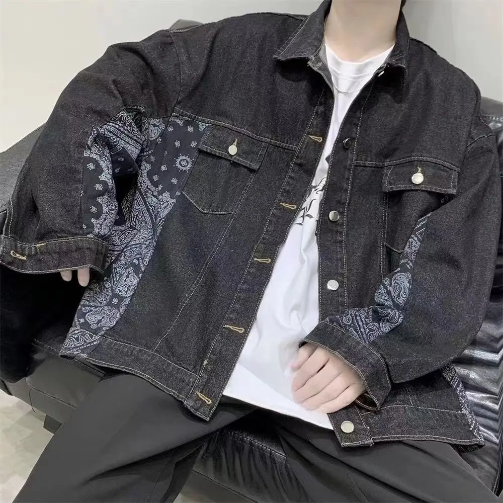 

Мужская куртка-пальто с утеплителем: наполнитель, изоляционный материал, слой для утепления, подкладка, буферный слой, утепляющий наполнитель, сохраняющий тепло