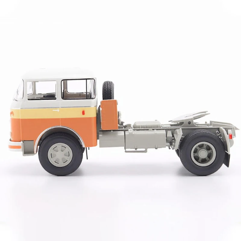 نموذج مصغر بمقياس 1:43 من سبيك - مراجعة Vintage Collectible Trucks وسعره
