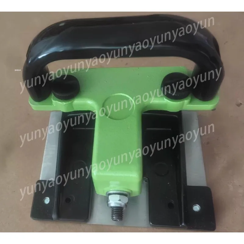 

PVC Floor Seam Cutter Tool, Push Type Seam Closer with Replacement Blades Box, Vinyl Flooring Installation Tool