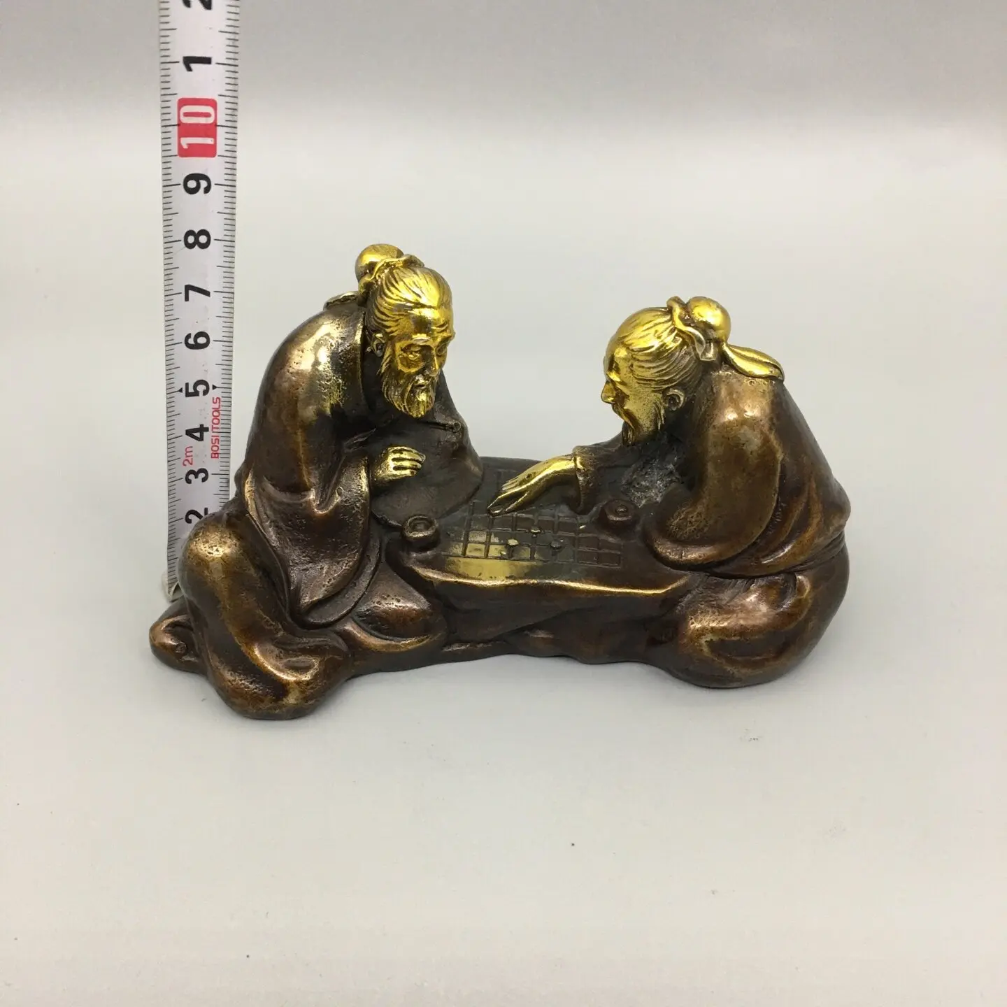 Vintage Copper Old Man Playing Chess Statue Solid Figurine Four Arts of Chinese Scholars Desktop Decor Hand Toy