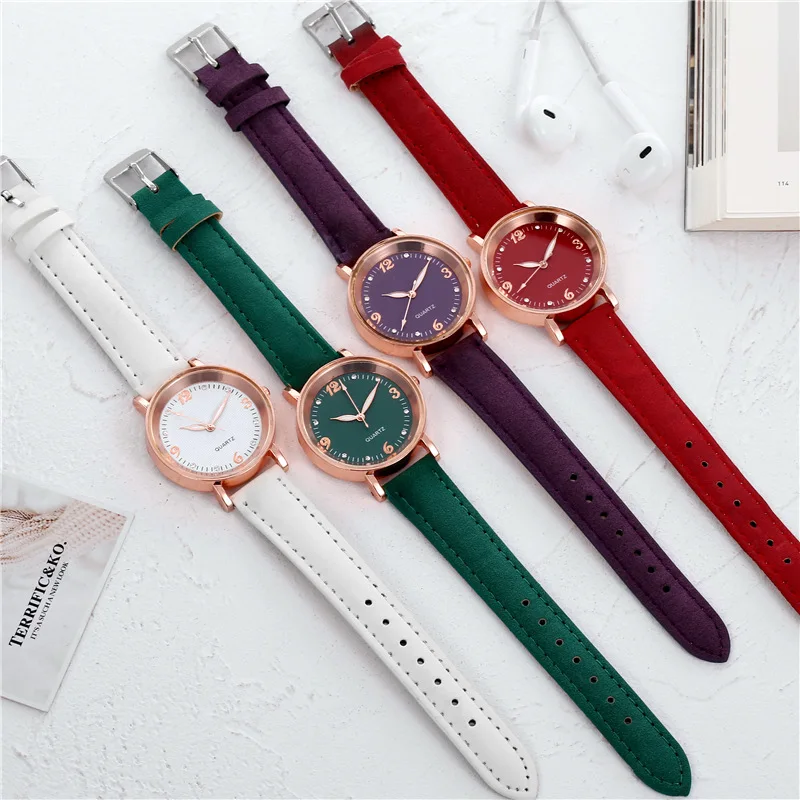 Jam tangan wanita modis jam tangan Quartz bercahaya klasik Retro tali kulit jam tangan kecil antik jam tangan desain merek wanita