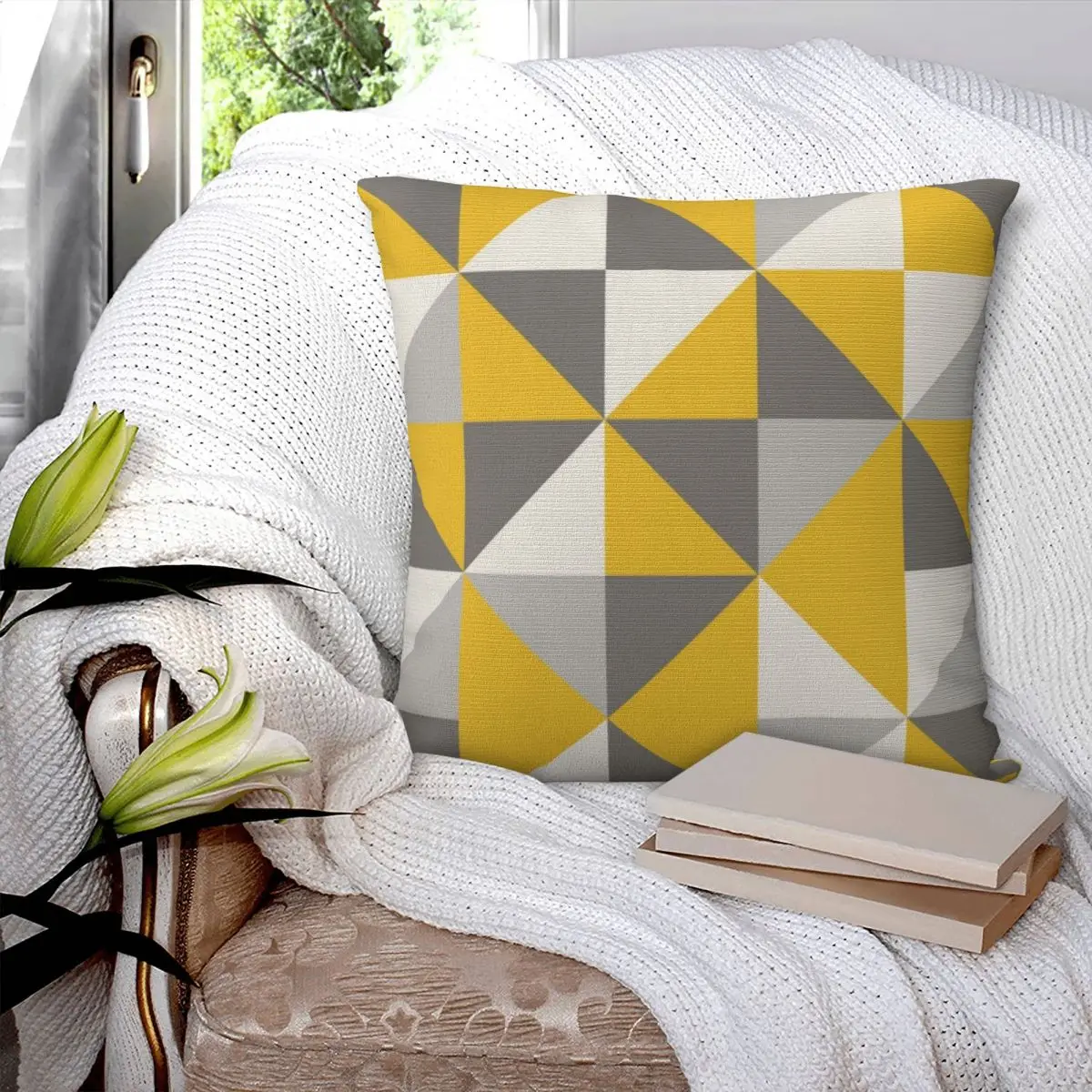 

Retro Triangle Design Square Pillowcase Pillow Cover Polyester Cushion Decor Comfort Throw Pillow for Home Sofa