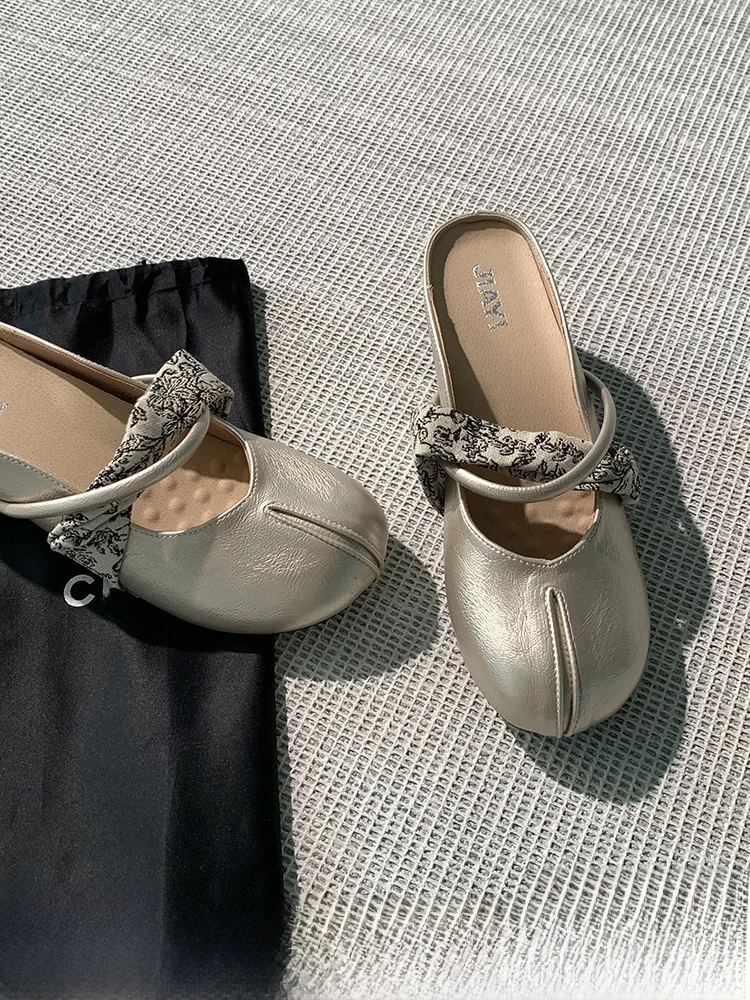 sandales-plates-en-cuir-confortables-avec-semelle-interieure-rehaussante-demi-chaussons-pour-femmes-style-doux-ajoures-a-enfiler