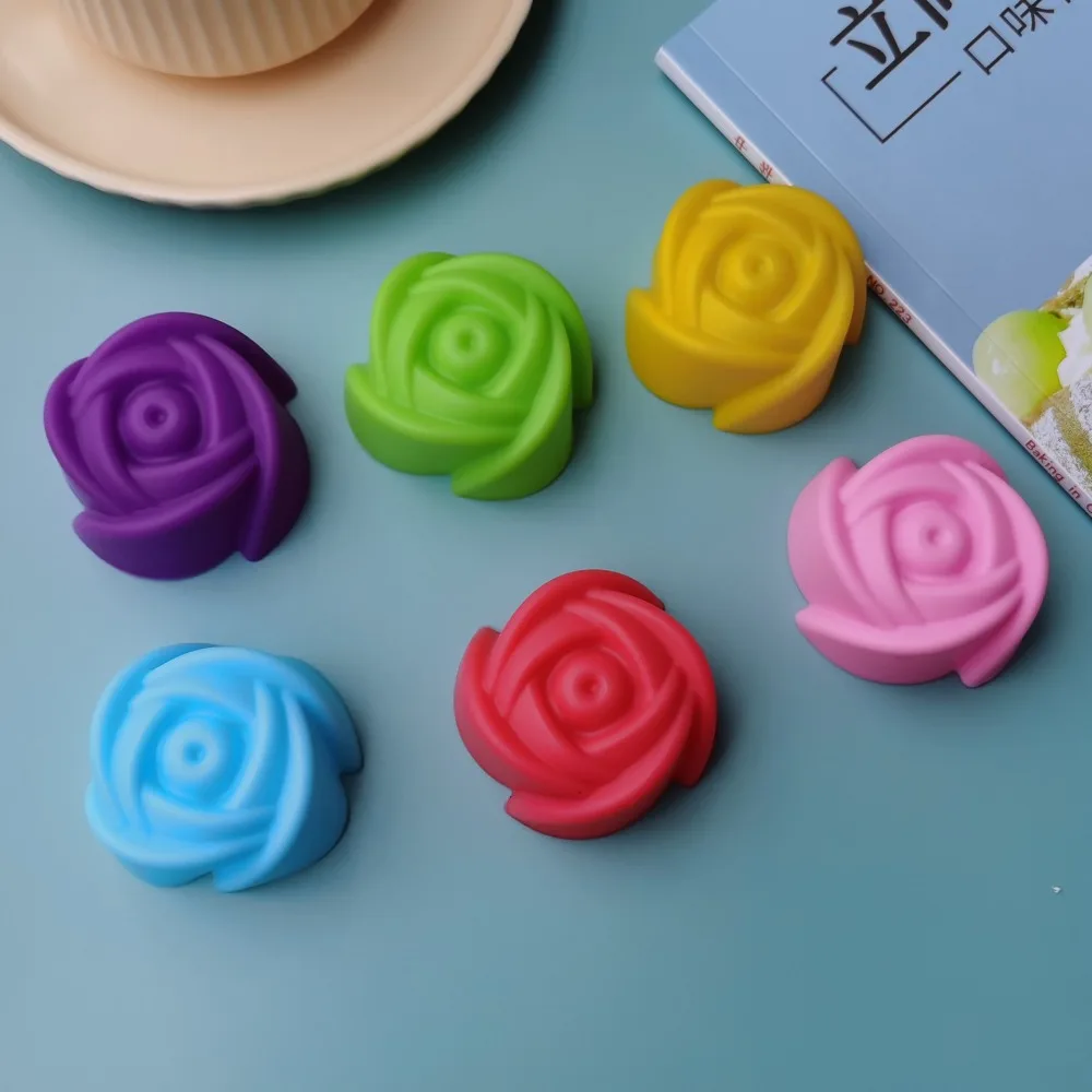 Cute 5cm Flower Silicone Cake Mold Heat Resistant Reusable Mini Soap Molds DIY Baking Tool