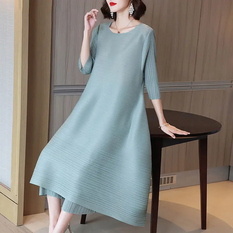 Dress for women Pleated long skirt 2023 spring and autumn new temperament ladies Chic loose dress vintage simple port dress