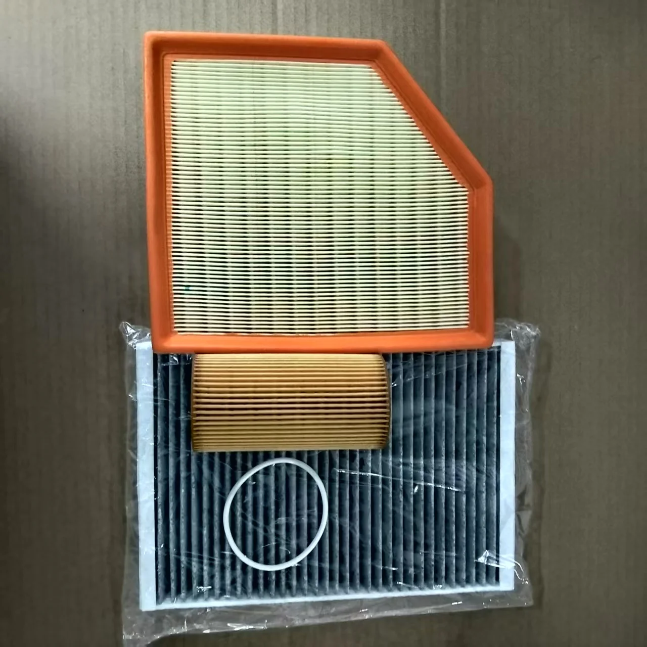 

Set Filters For VOLVO XC60 S80L S60 V60 XC90 30745344 30767024 8692305