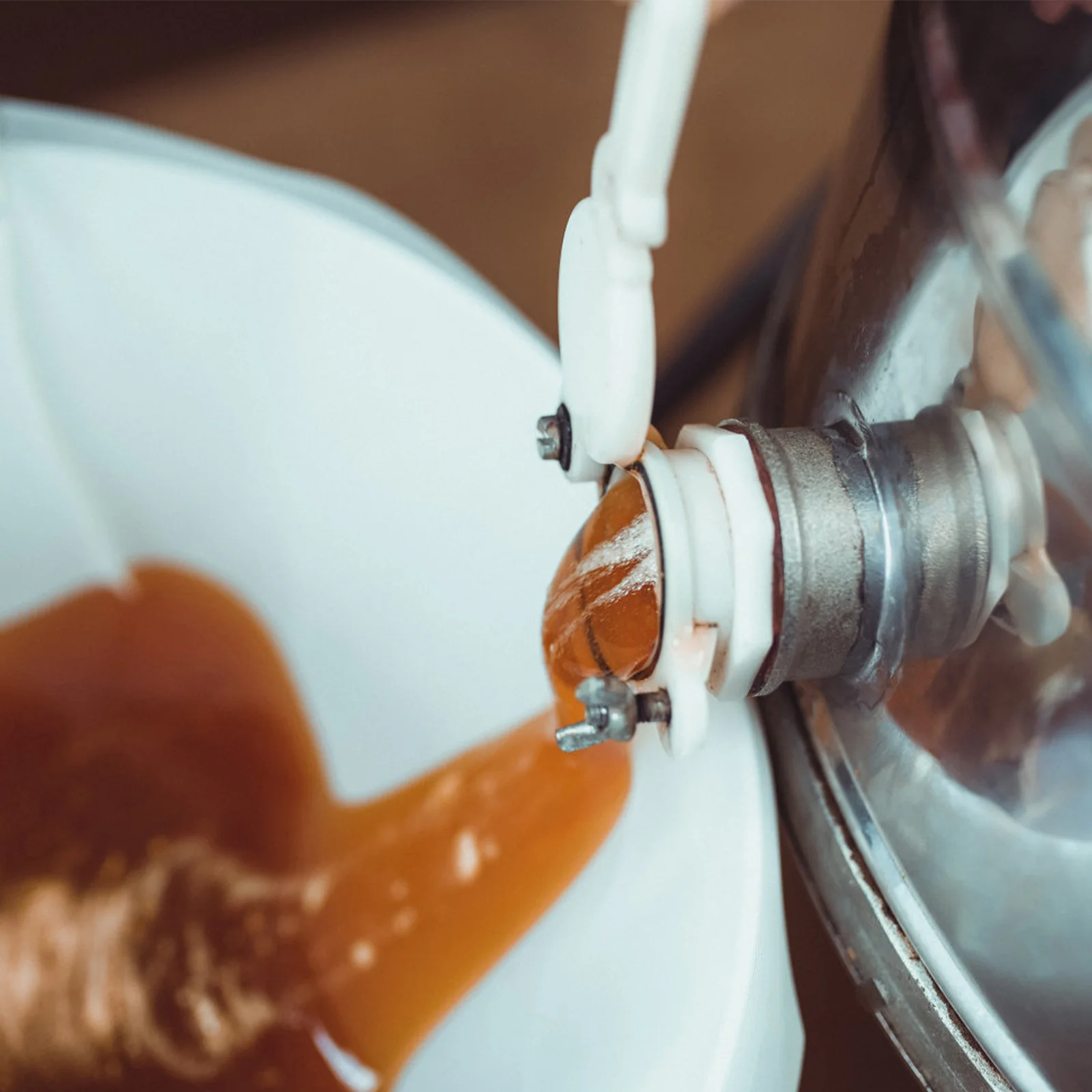 3 قطعة صمامات بوابة العسل البلاستيكية المتدفقة العسل خروج معدات تربية النحل النازع الملحقات مقبض طويل دائم