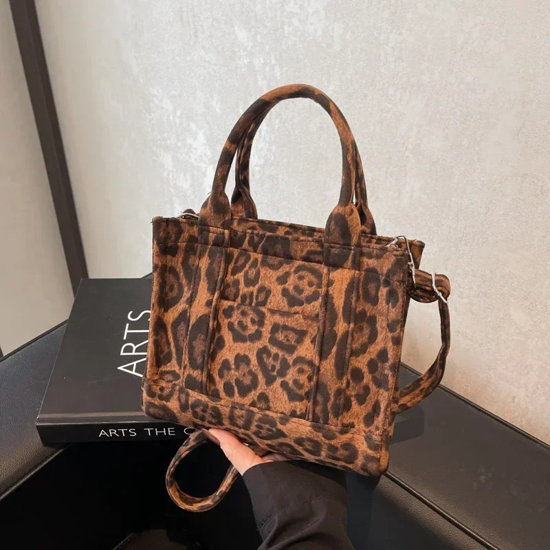 

French Personalized Leopard Pattern Handbag Fashion New Style Retro Small Square Bag Niche Design Single Shoulder Crossbody Bag