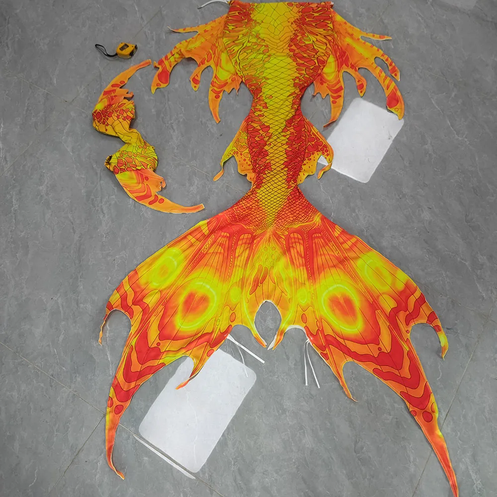 Originele kleurrijke zeemeerminstaart op maat gemaakt zeemeerminbadpak Aquariumduikshow met volwassen zeemeerminstaart