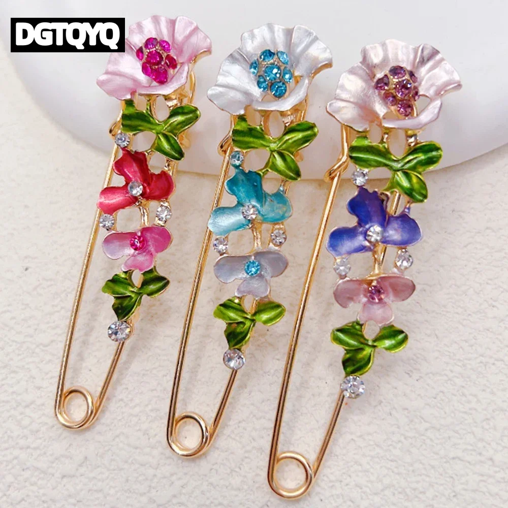 Sweet Flower Shape Lapel Pin Inlaid Shiny Rhinestones Brooches All-match Versatile Corsage Accessories