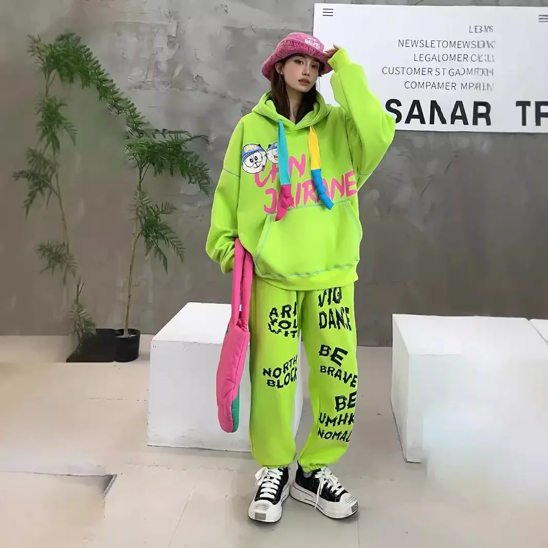 Winter Fleece Thickened Fashion Casual Sports Suit Graffiti Hooded Sweatshirts and Sweatpants Two-piece Sets Womens Outfits