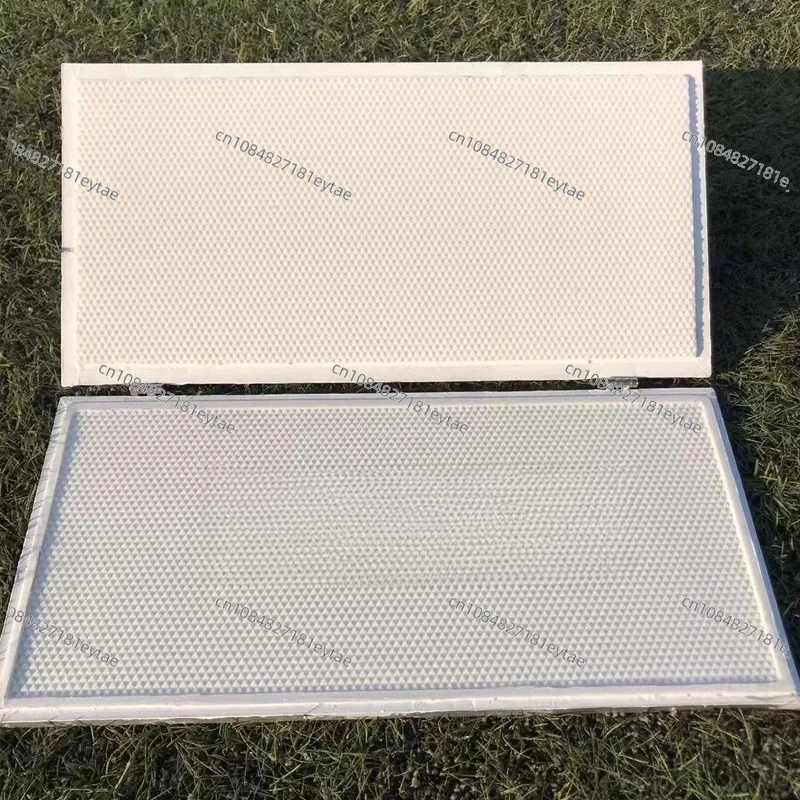 Hand Pressure Beeswax Foundation Sheet Making Machine, Precision Comb Embosser for Beekeeping, Professional Beekeeping Tool Kit