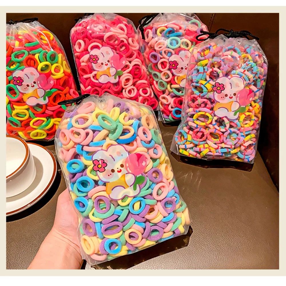 

Набор из 100 коричнево-черных детских резинок для волос: милые мини-резинки для пальцев, высокоэластичные корейские резинки, не повреждающие волосы, в конфетных цветах