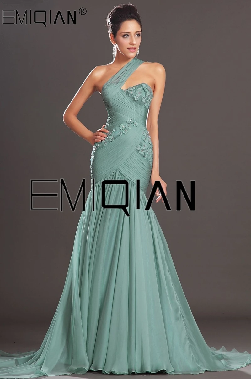 Charming Mermaid One Diagonal Shoulder Chiffon Evening Dresses with Petals