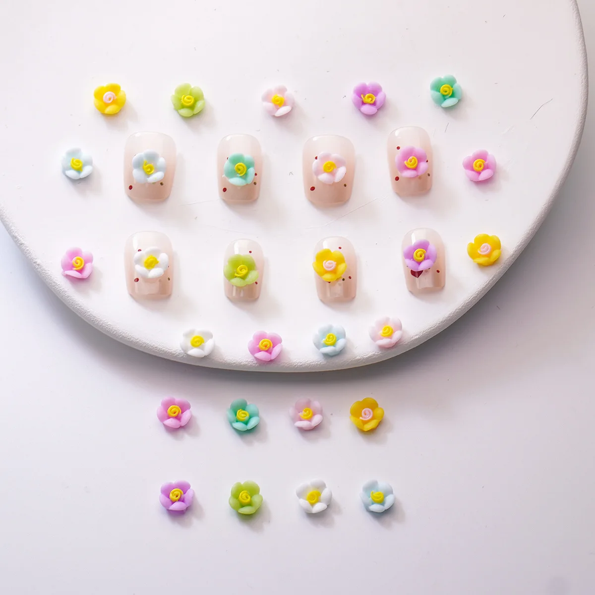 100Pcs/Pack 5-Petal Solid Color Nail Charms - Minimalist Resin Flower Nail Art, Elegant Single-Tone Nail Decor for DIY Manicures